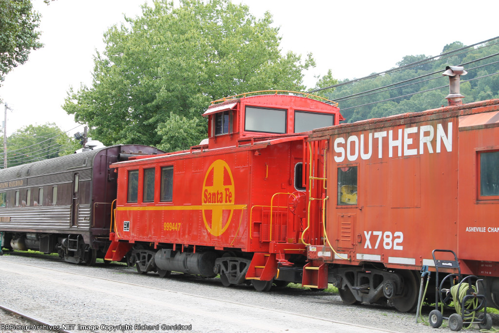 ATSF 999447 & SOU X782